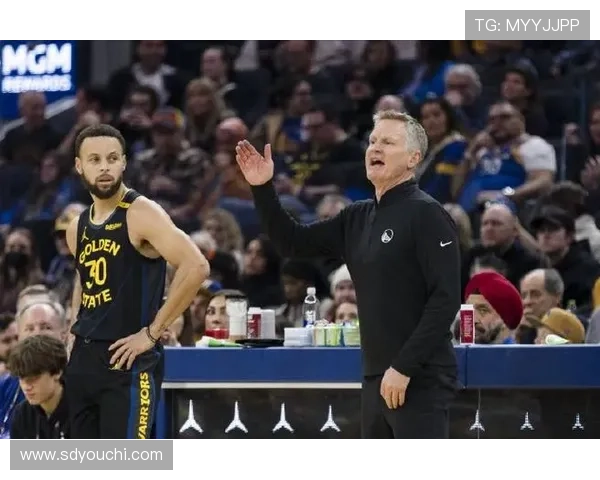 库里谈状态科尔遭阿门征服